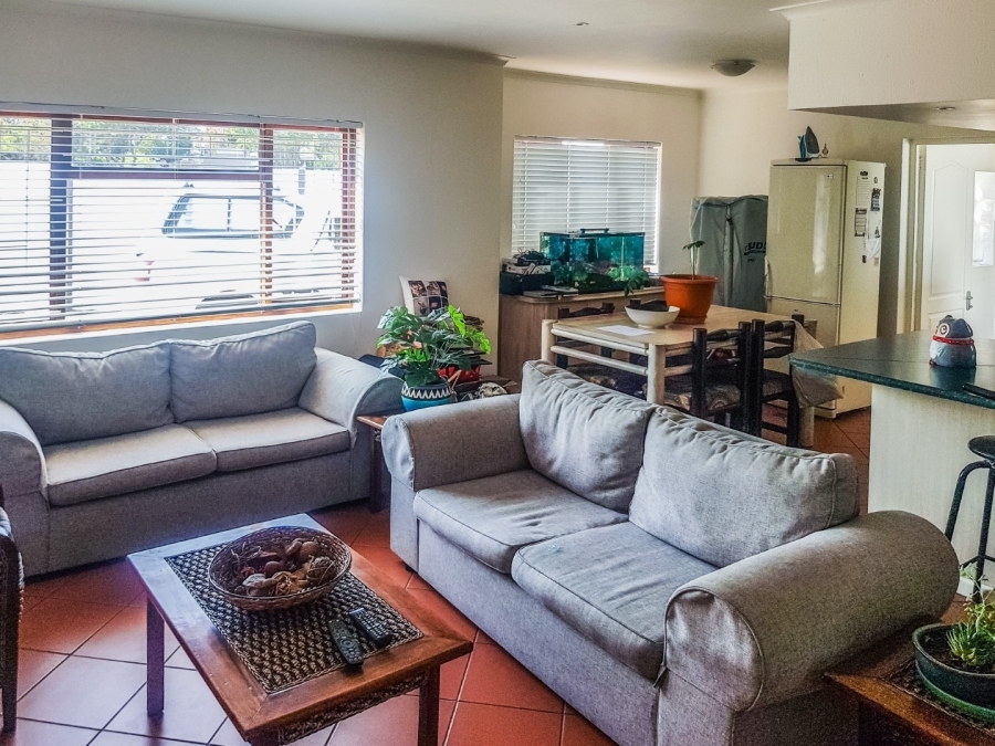 To Let 3 Bedroom Property for Rent in Bothasig Western Cape